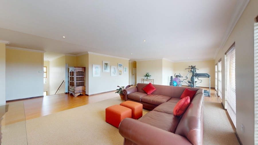 6 Bedroom Property for Sale in Walmer Heights Eastern Cape